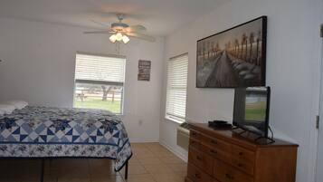 2 bedrooms, bed sheets