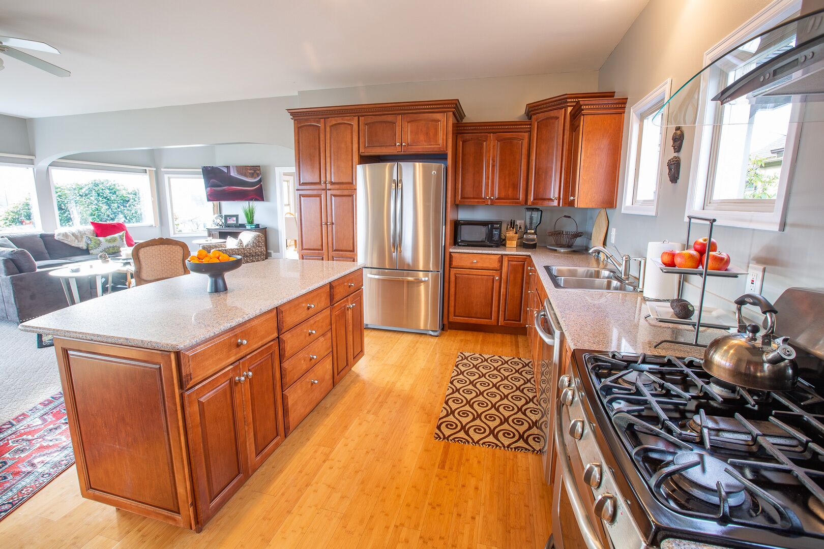 Beautiful sweeping views of Olympic Mountains and Straits of Juan de Fuca