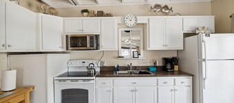 Beach getaway just 100 yards from the beach.