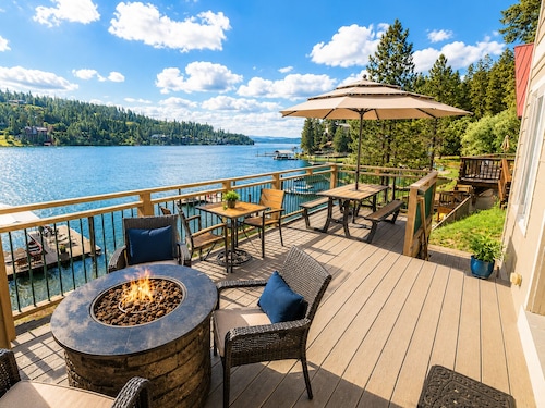 Lakefront, Private Dock, Best Views from the Best Bay on the Lake, Close to Town