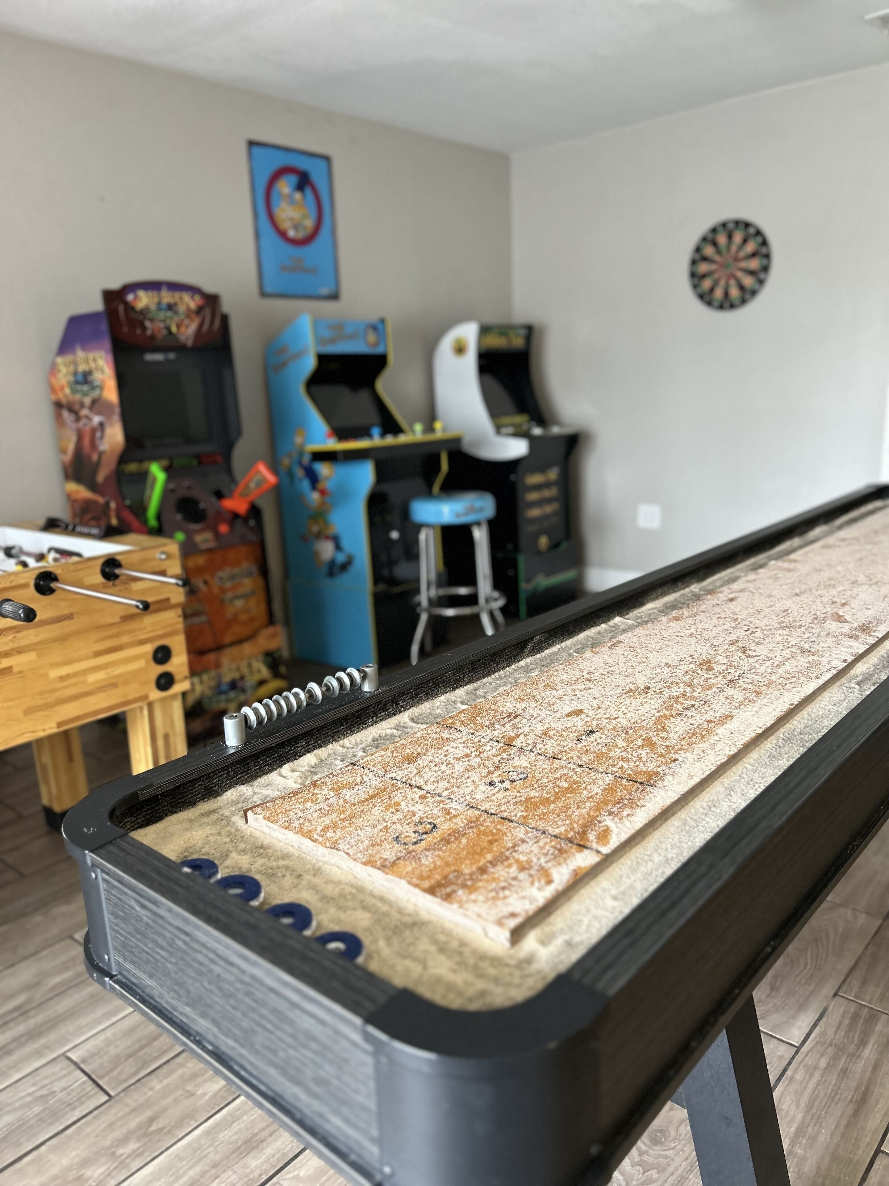 4 Rooms + Private pool ALL under 6 miles to strip!!