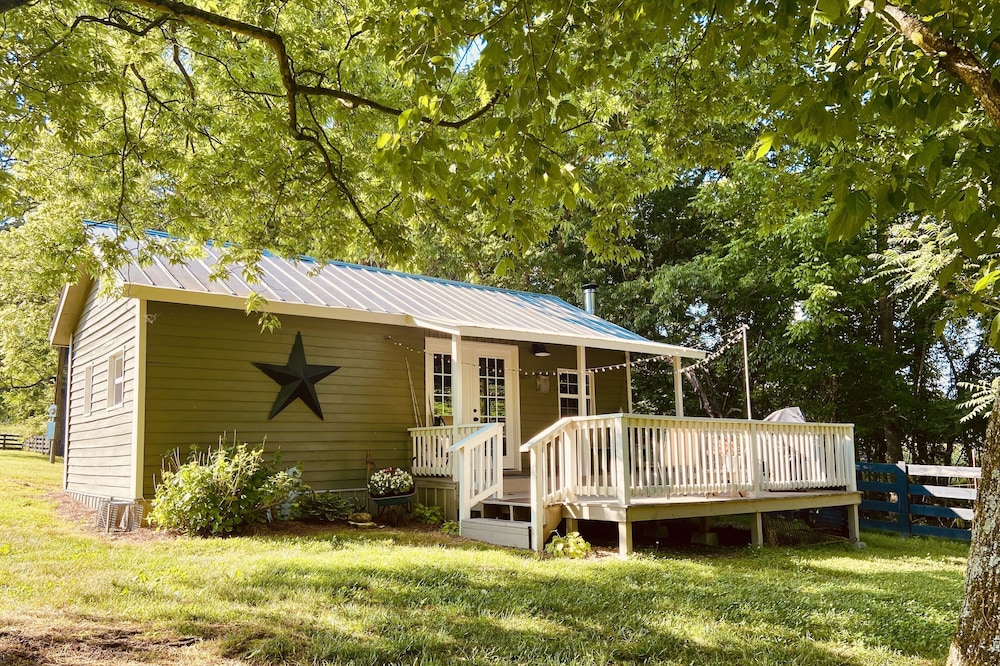 Charming Cottage in Quaint Village