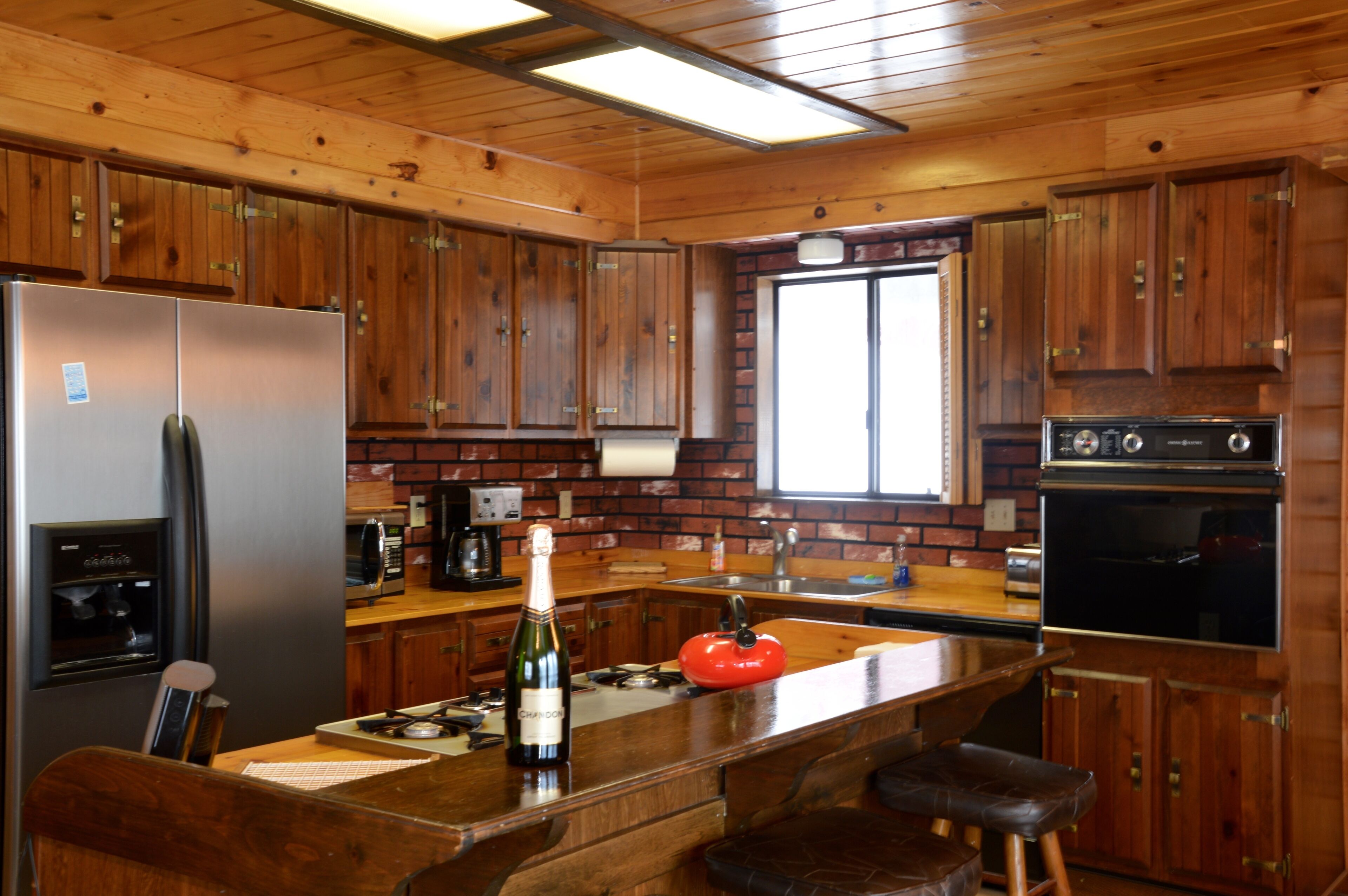 Beautiful, Rustic Ski Home. Great Mountain Retreat!!!!!!!!!!!