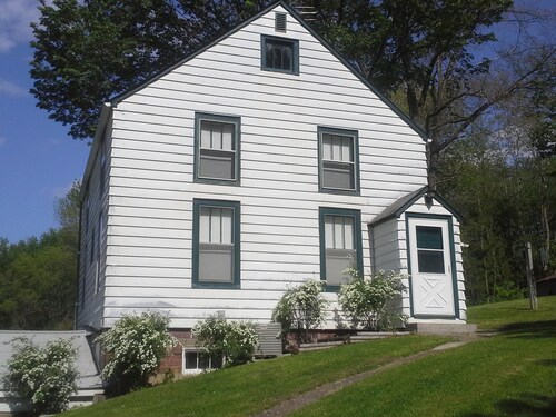 4br Wonderful Farm Home for vacationing, reunions, biking, hunting, fishing