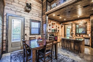 Dining - Off The Record - Couples Cabin, Farmhouse Style, Sleeps 4, High-End Amenities (Broken Bow)