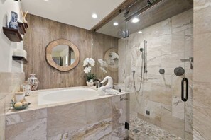 Shower, hair dryer - Highest Rated in Unmatched Location (Carmel-By-The-Sea)