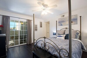 2 Schlafzimmer, Schreibtisch, Bügeleisen/Bügelbrett, Reisekinderbett