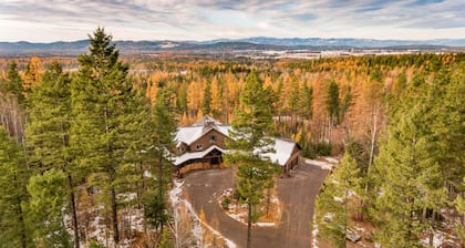 Big Cedar Lodge Secluded Near Flathead Lake - 20 Acres - 6 BD/ 7 BA Sleeps 14+