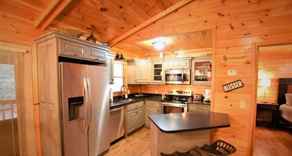 Whispering Creek on Brown Bear - Creekside Cabin