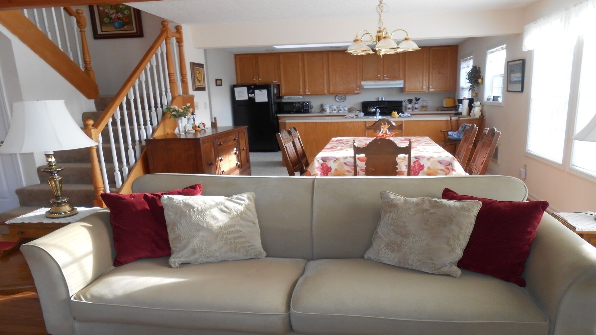 3 bedroom, 1 bath with bonus loft area - Newly Remodeled Bathroom