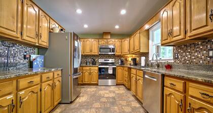 Peaceful Lakefront, Spectacular View, Spacious 2 Level, 30 Min from Auburn