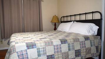 2 bedrooms, bed sheets