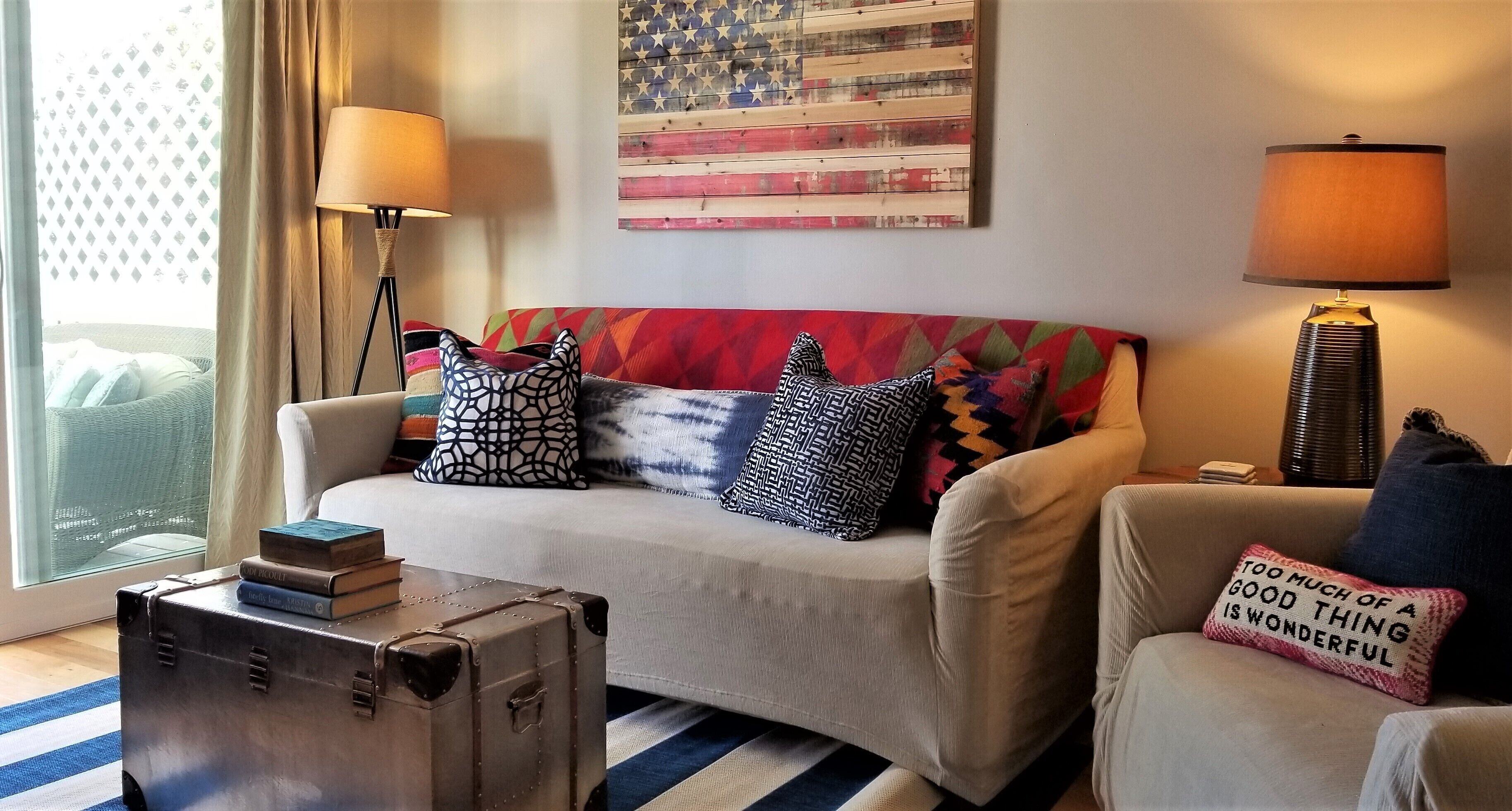 Island House A : Stylish Updated Townhome - Steps to the Beach w/ Pool!
