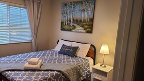 4 bedrooms, desk, iron/ironing board, travel crib