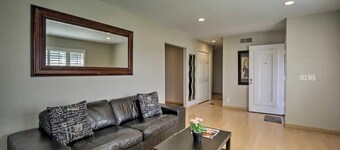 Relaxing Sunny Diego Style & Working Remotely!