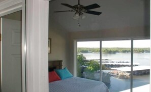 3 bedrooms, iron/ironing board, Internet, bed sheets