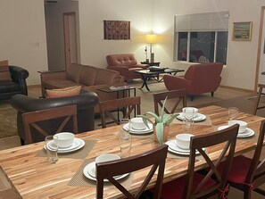 Dining - Near Arches & Canyonlands-in Town-Indoor Pool-Cottonwood Home (Moab)