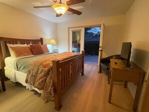 3 bedrooms, travel cot, free WiFi, bed sheets