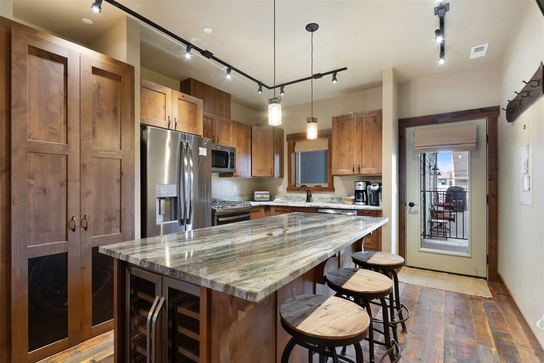 Baker Loft 202 - Stunning Condo in the heart of Downtown! Private Hot tub!!