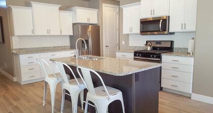 Beautiful Peaceful Three Bedroom Home with Views