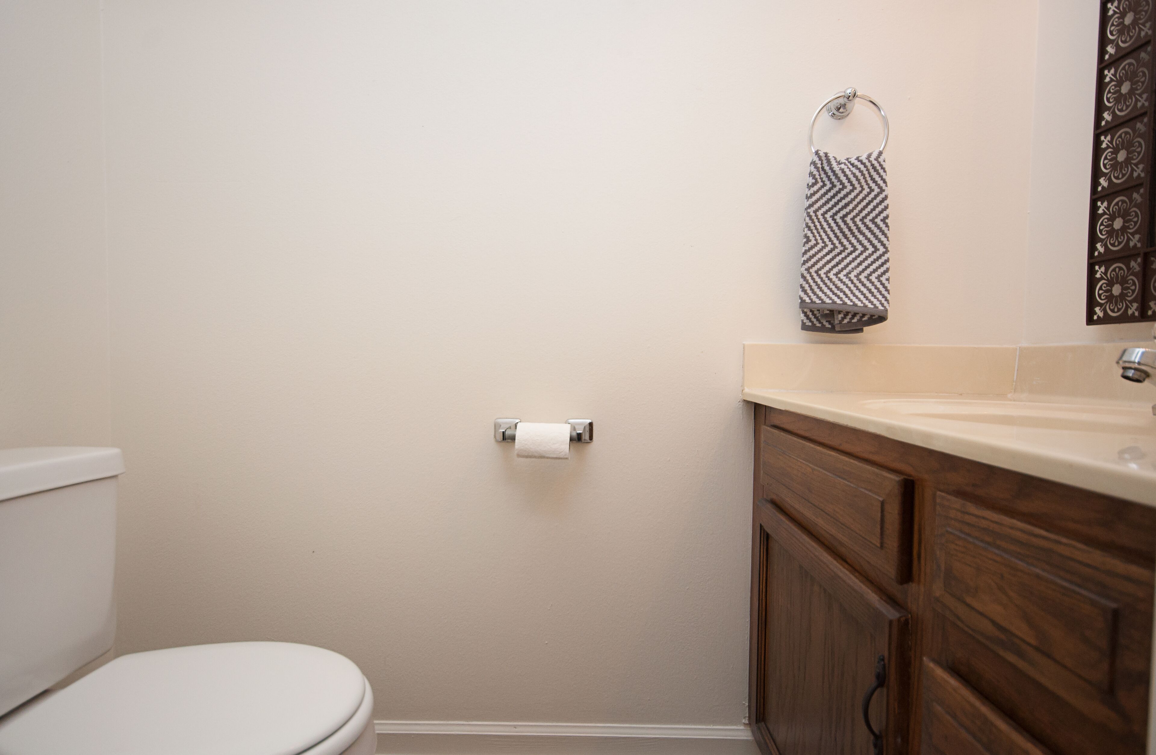 2 bedroom  Town home - Walk to Hendrix College