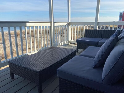 Breathtaking Ocean Front Condominium .  Fall weekends with the dog.