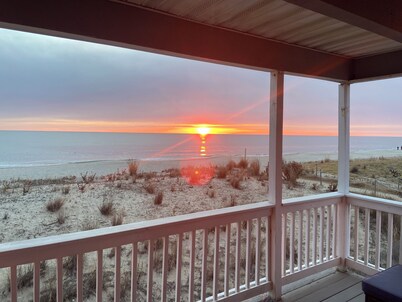 Breathtaking Ocean Front Condominium .  Fall weekends with the dog.