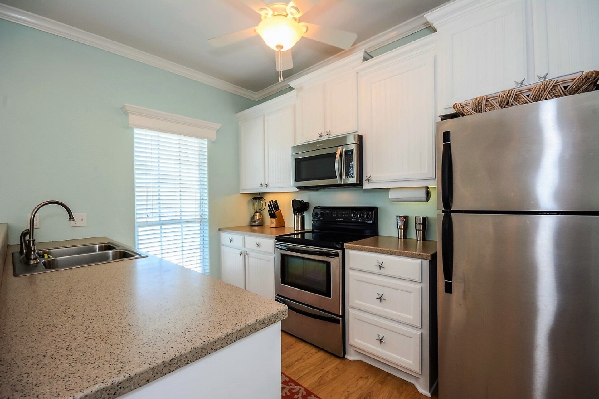 Gorgeous Beach Retreat, Ocean Views, Linens Included; Six Night Min. for Summer