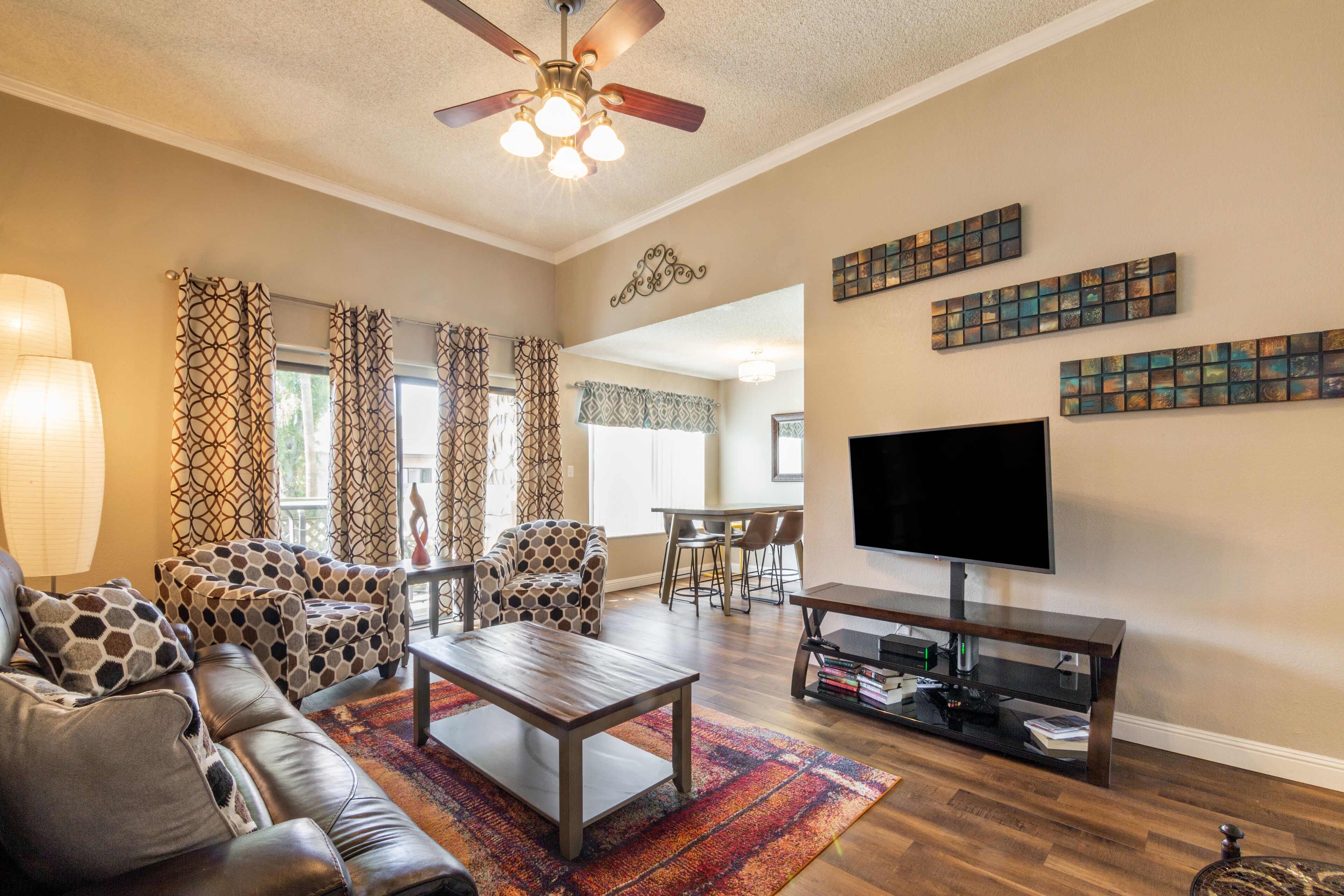 Nicely Updated Comfortable Condo in Old Town Scottsdale 