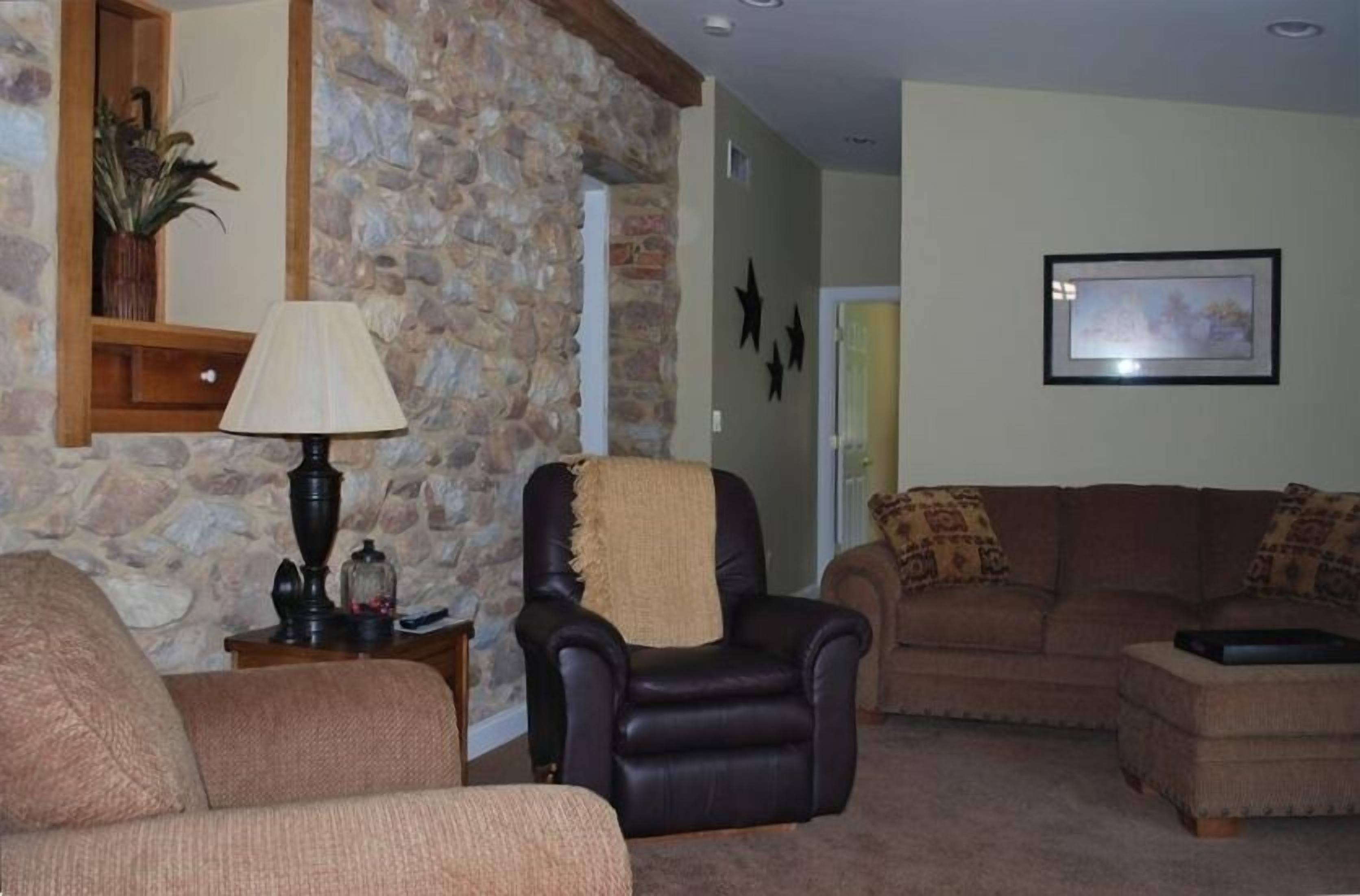 Cozy Country Cottage