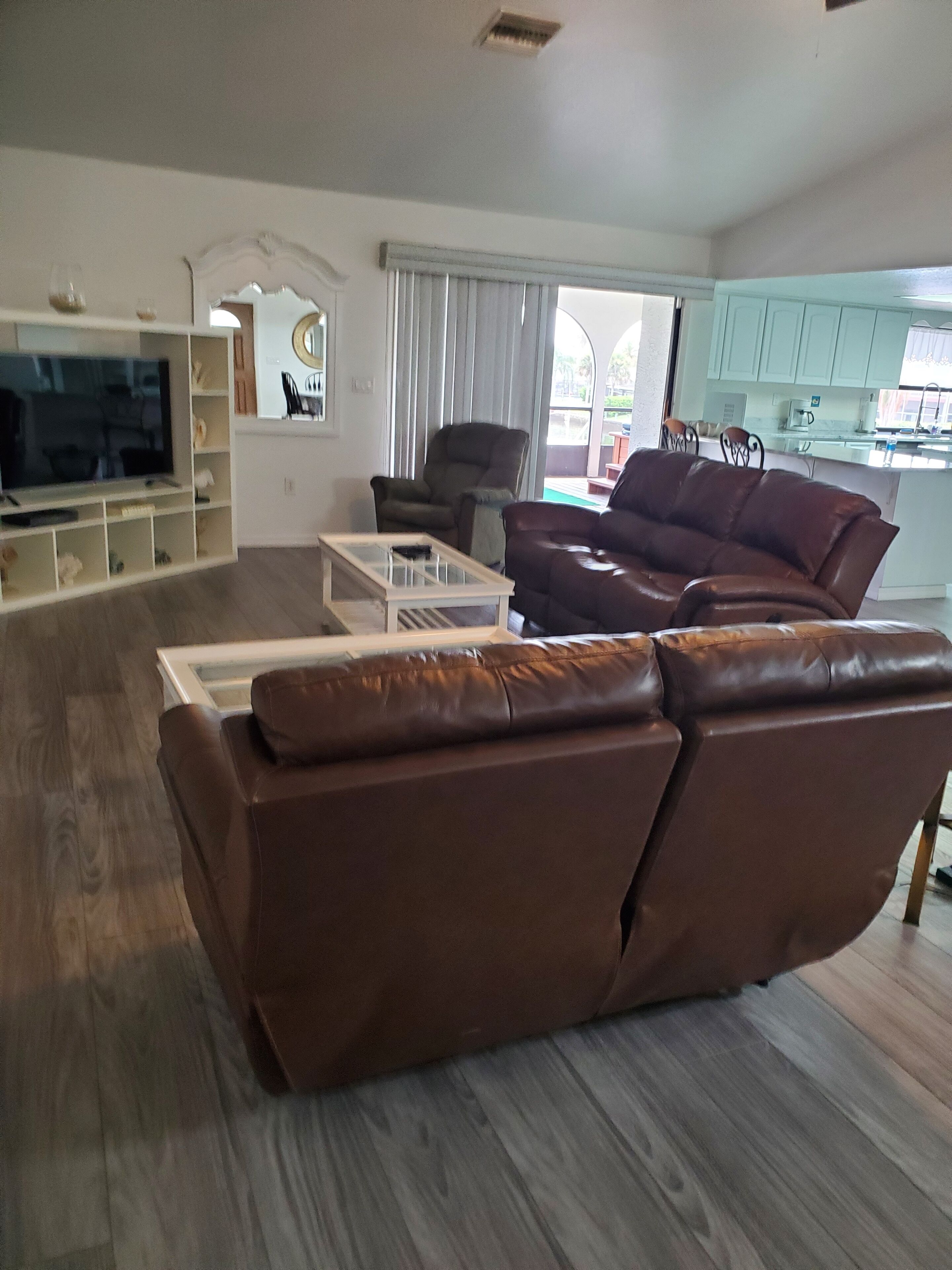 EZ gulf access, lg. dock, great views , discounted monthly rates 
