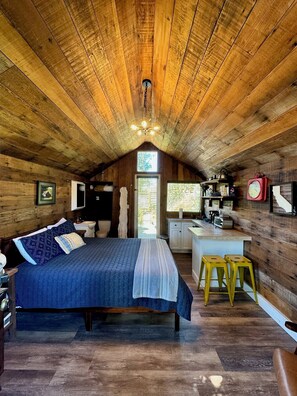 1 slaapkamer, een bureau, gratis wifi, beddengoed