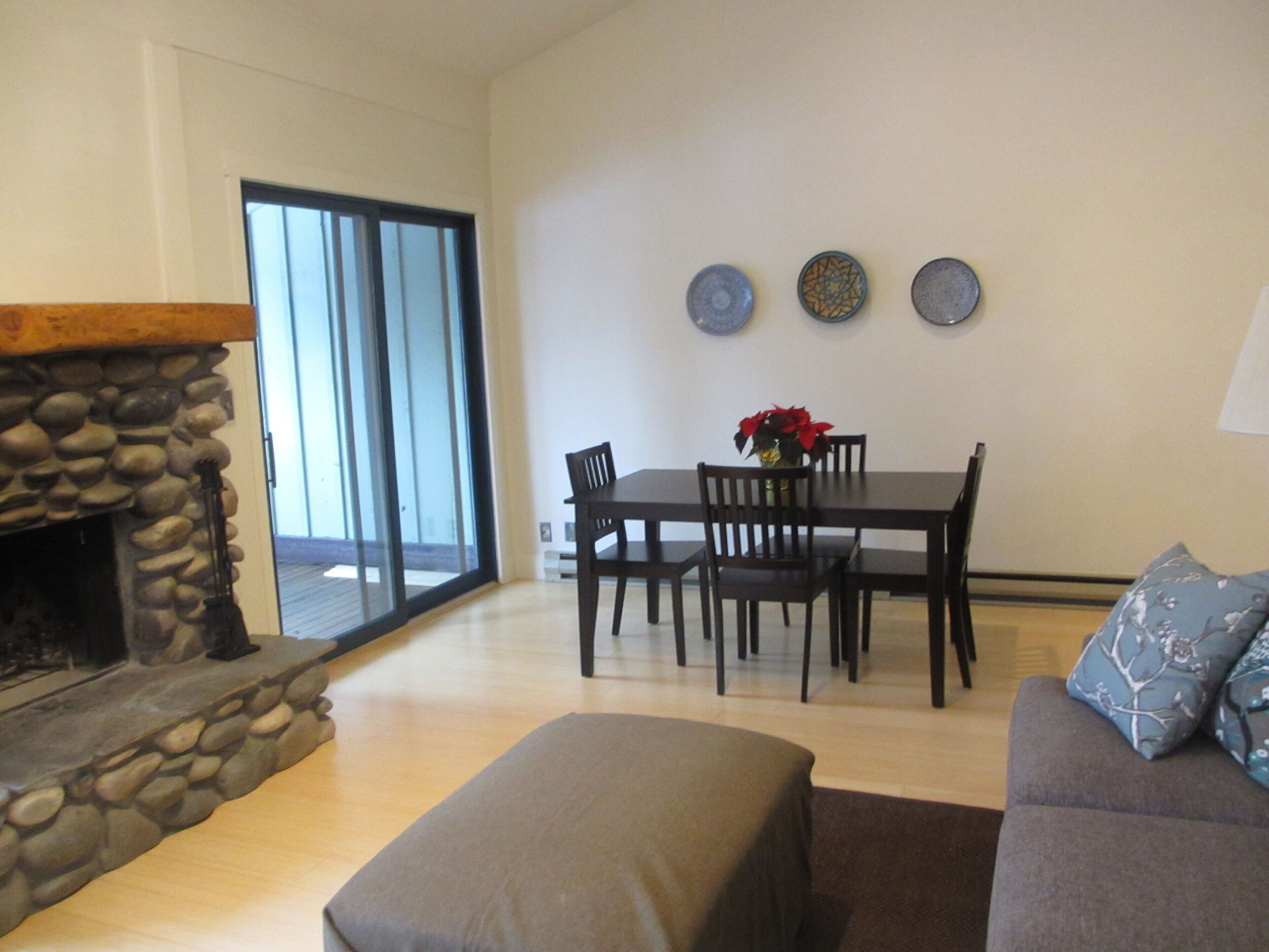 Beautiful creekside condo 2 bedrooms and 2 bathrooms