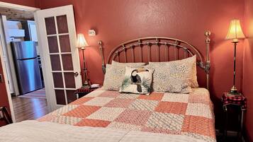 1 bedroom, iron/ironing board, free WiFi, bed sheets