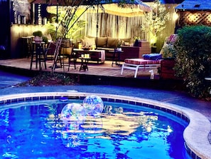 Outdoor pool - Updated Furnished Cottage With New BBQ, spa, and Pool - small pet considered (Chico)