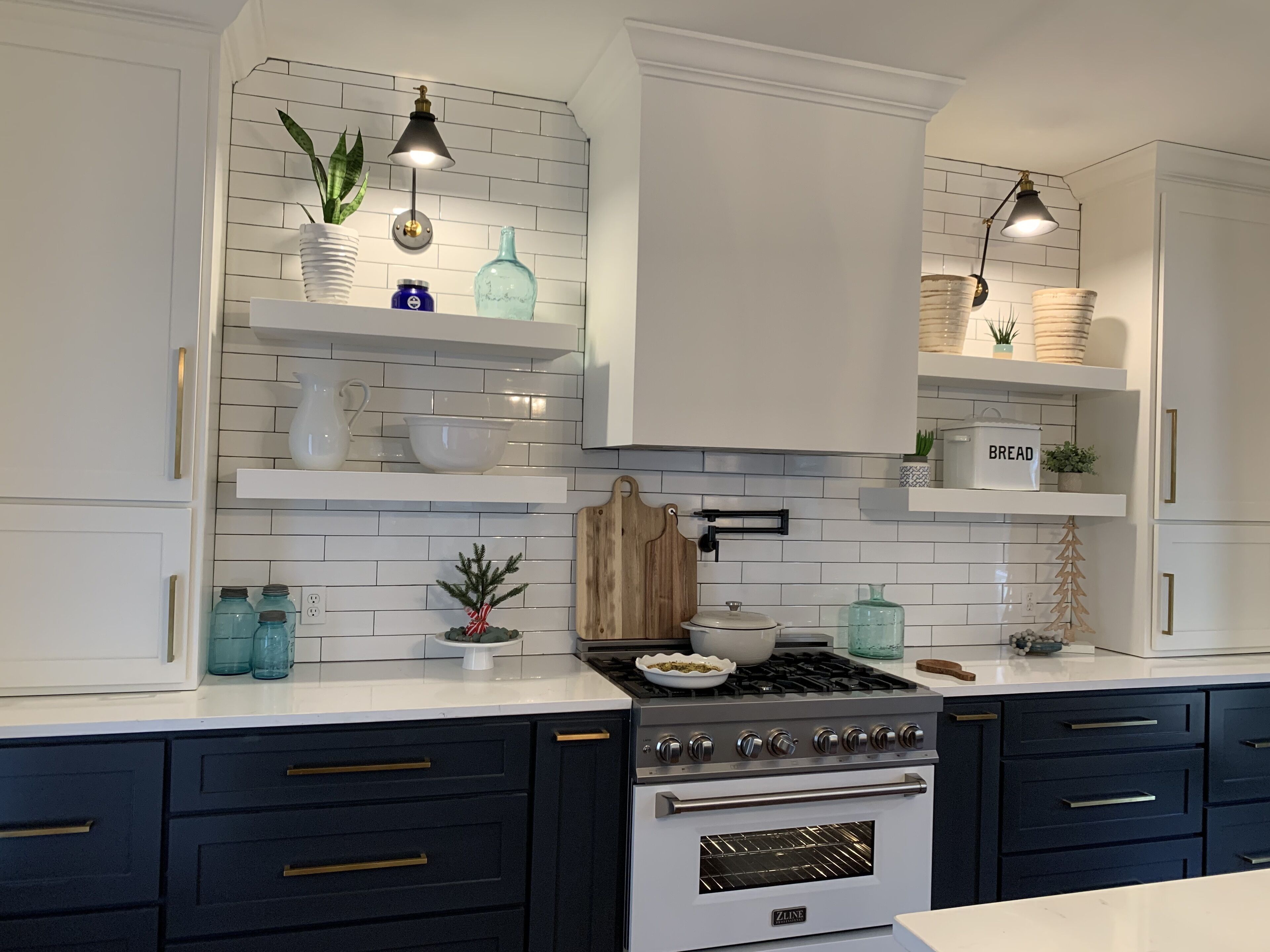 Cozy Home W/ Privacy, Yet Minutes From All The Action