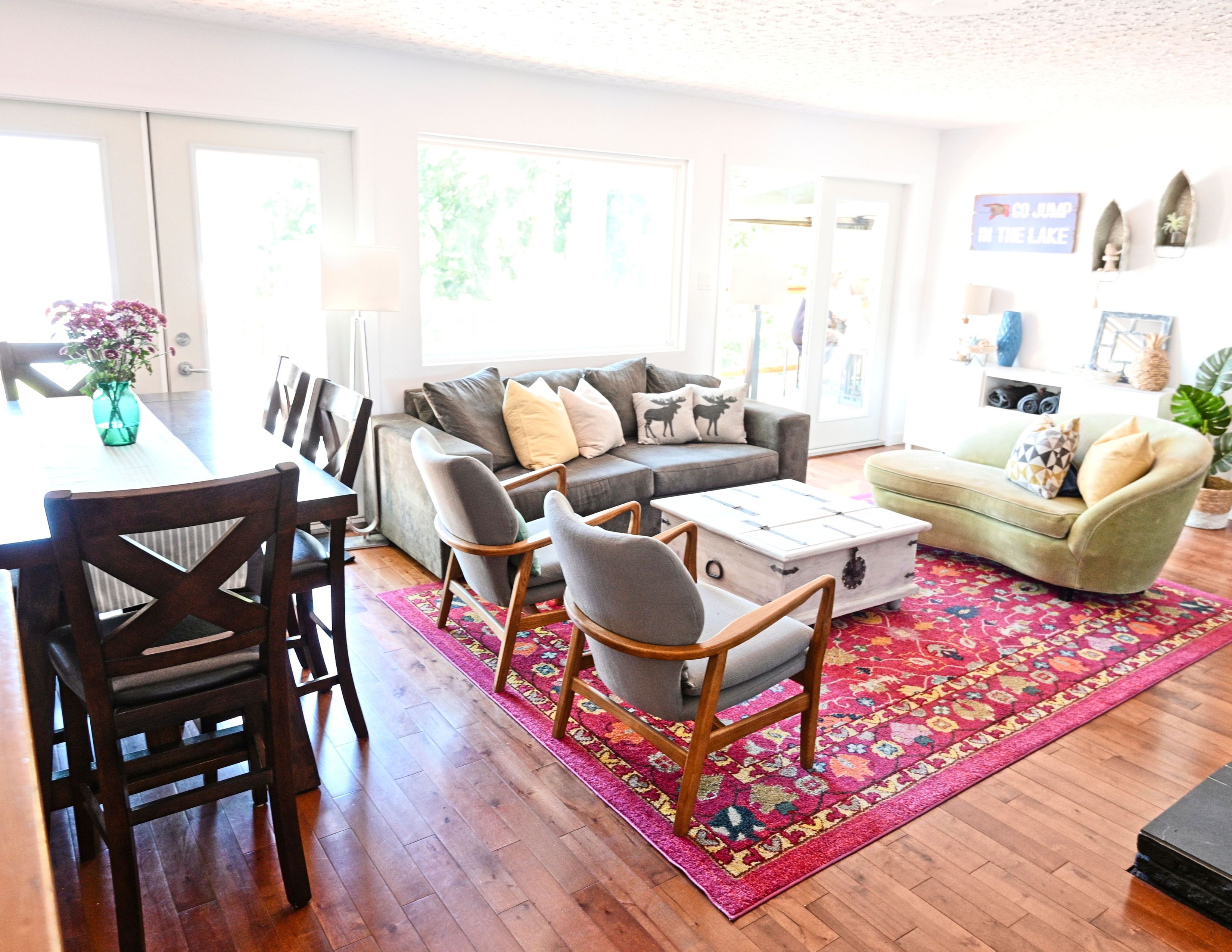 Lake Front, Stunning Lake Views, Family Friendly, hot tub