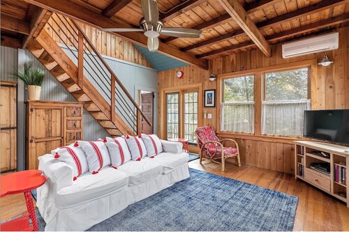 Fire Island: OB, Sleeps 10, Hot Tub!