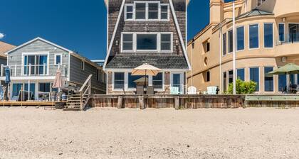 Kaunis koti yksityisellä rannalla, vuodepaikkoja 11! Tuo perheesi ja ystäväsi!