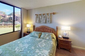 1 slaapkamer, een strijkplank/strijkijzer, reisbedje, gratis wifi