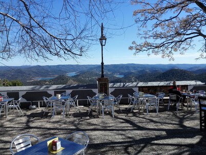 Lovely house with character ~ Aracena Natural Park ~ 45 Minutes Drive From Sevi