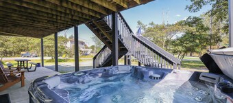 (Neues Angebot) Wolf Run Lake View Chalet, 200 Meter vom Strand und See!