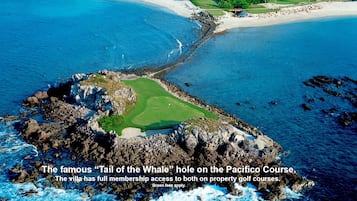 Ubicación cercana a la playa y toallas de playa