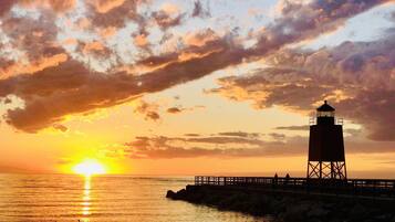 Liegestühle, Strandtücher
