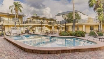 Outdoor pool, a heated pool