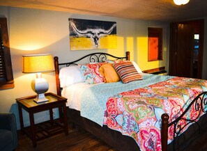 4 slaapkamers, een strijkplank/strijkijzer, reisbedje, wifi