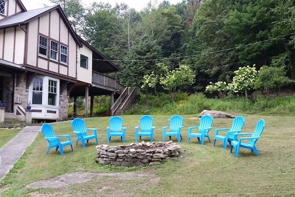 Front yard and firepit seating