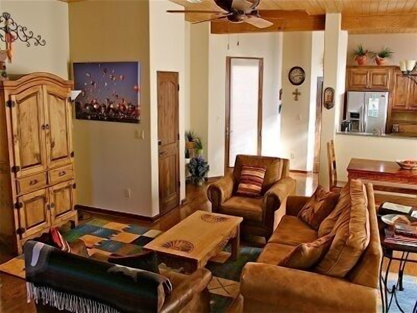 Beautiful Inviting Condo in Heart of Santa Fe
