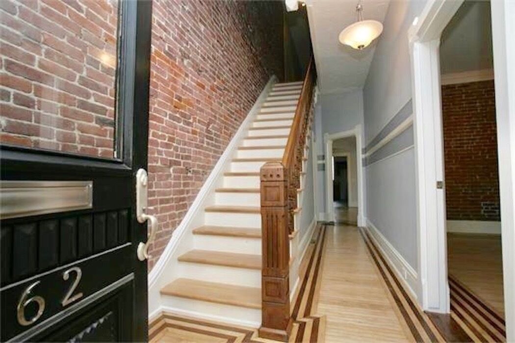 5BD Downtown Brownstone - 3 blocks from MGM Casino