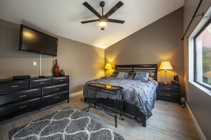 Desk, iron/ironing board, free WiFi, bed sheets